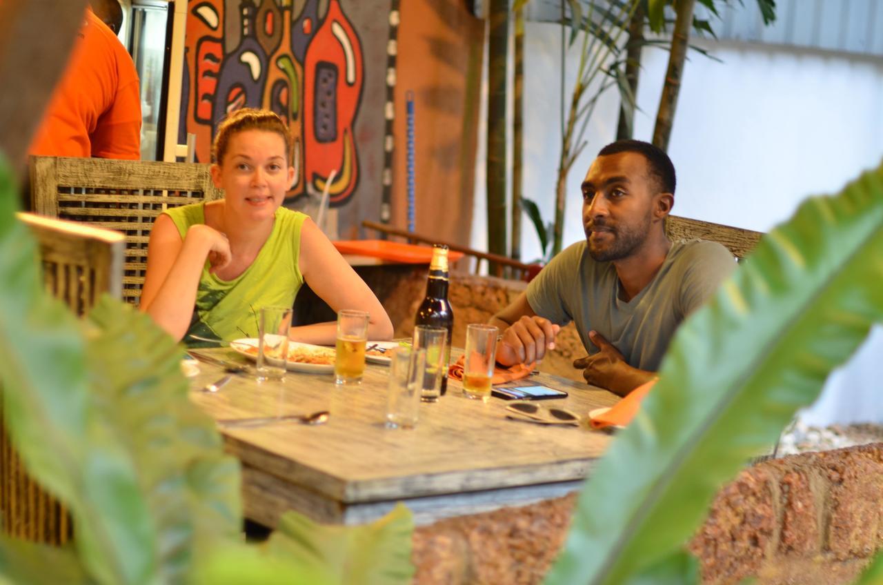 Hostel City Hub Colombo Airport Katunayaka Eksteriør billede