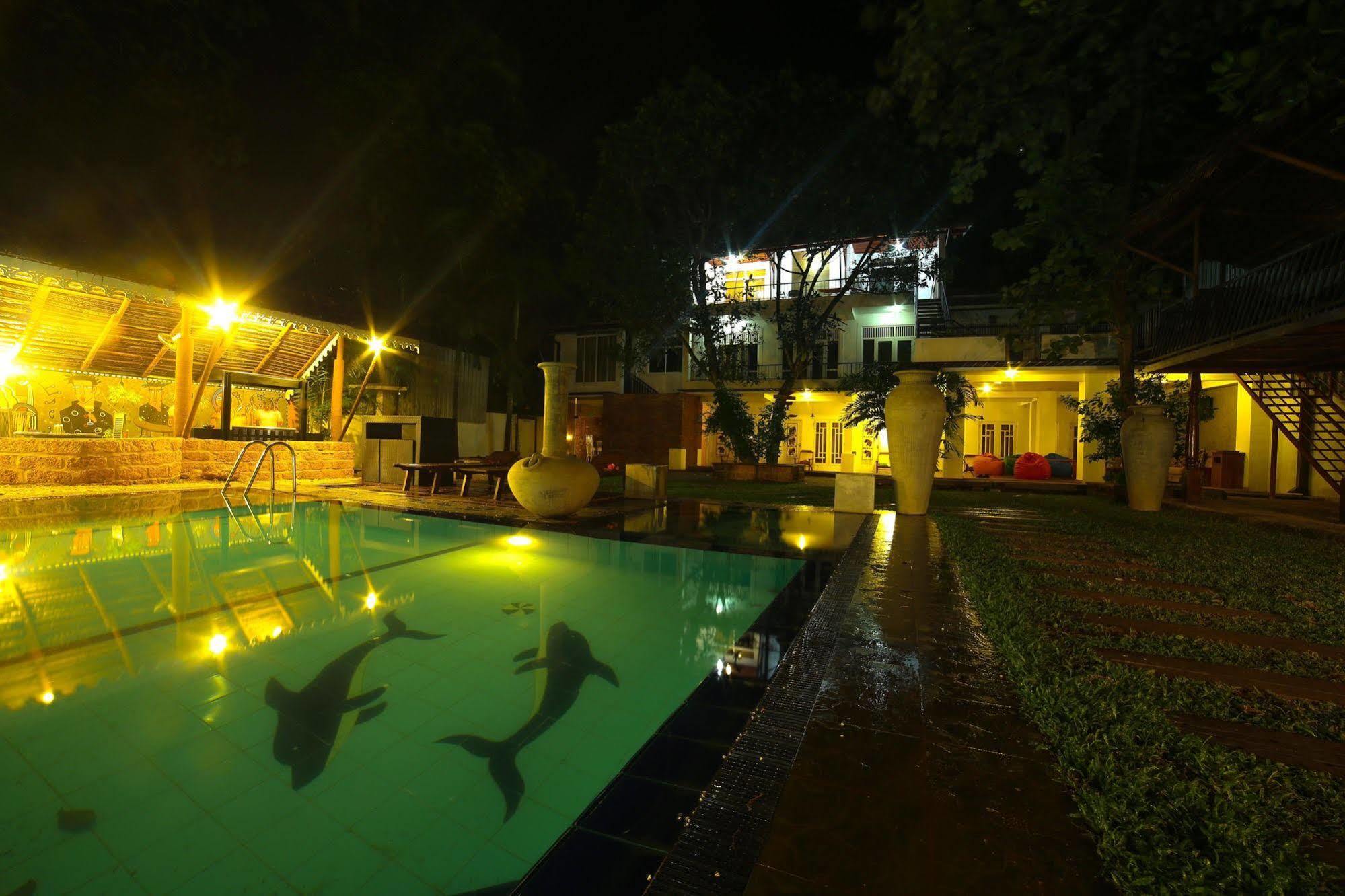 Hostel City Hub Colombo Airport Katunayaka Eksteriør billede